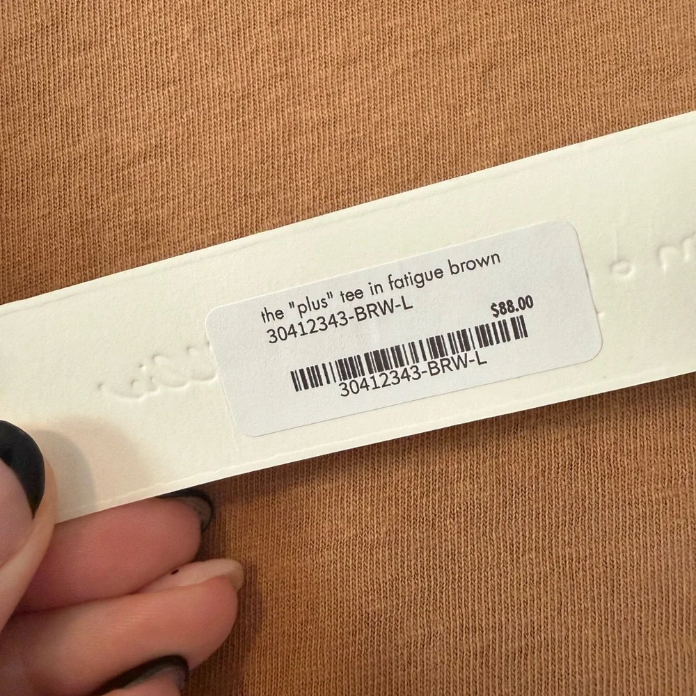 Imogene and Willie Brown Tan Cross T Shirt. size large - Picture 5 of 6